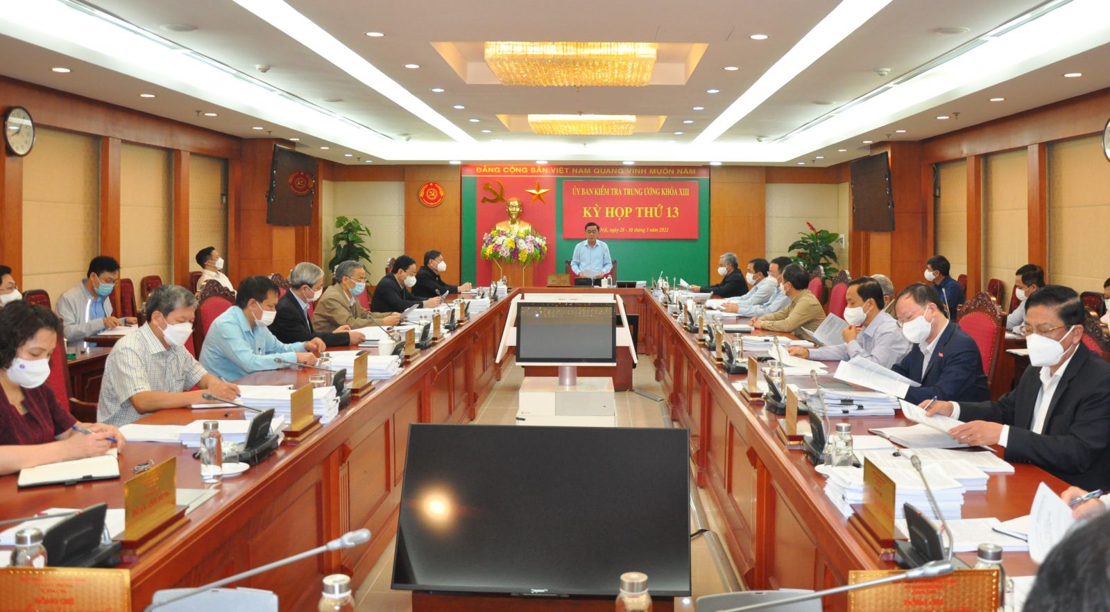 Buông lỏng lãnh đạo công tác kiểm tra, giám sát dẫn tới nhiều vi phạm ở Đảng bộ Cục Điều tra chống buôn lậu  - Ảnh 1.