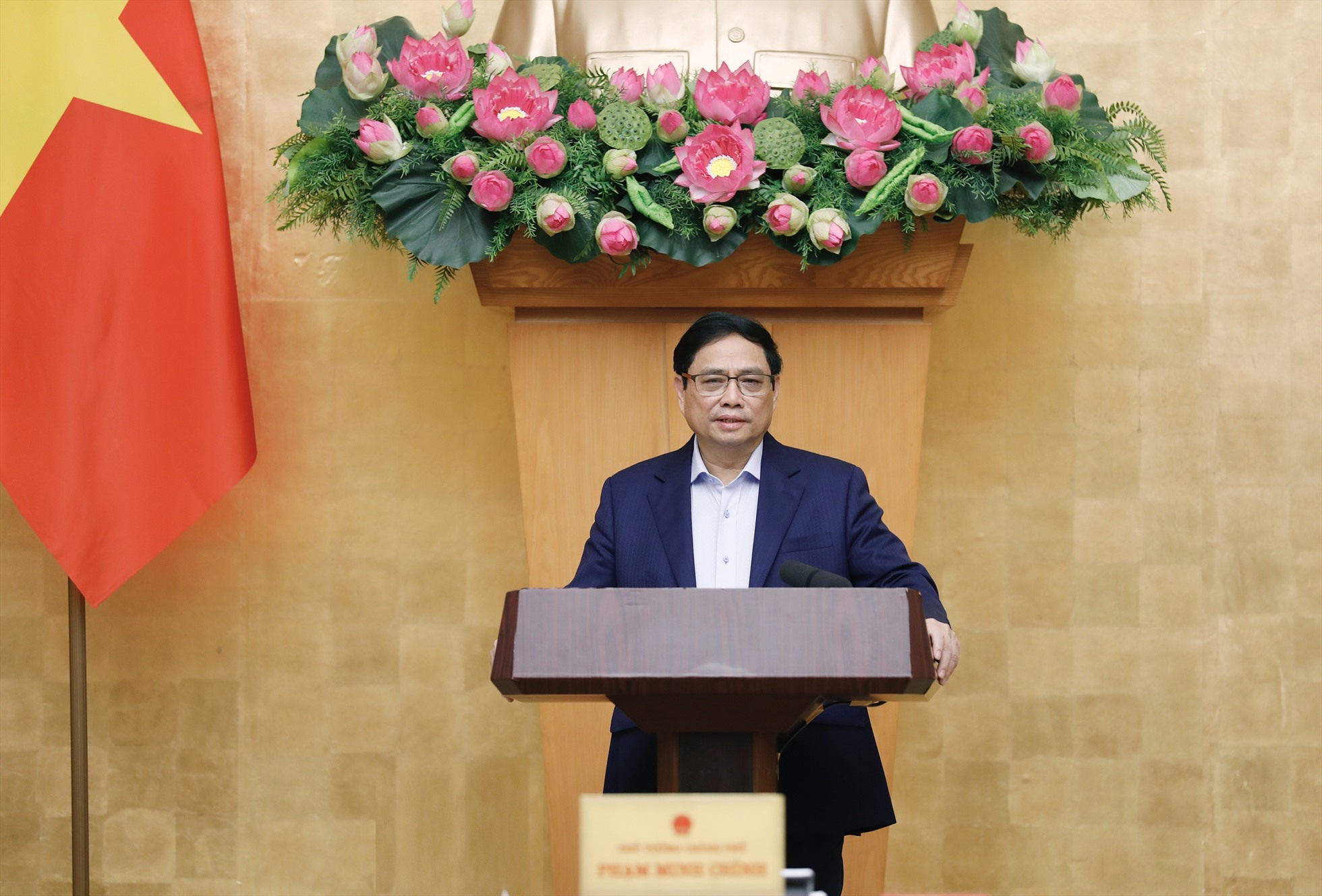 Thủ tướng nhấn mạnh quyết tâm chấn chỉnh một số thị trường, xử lý người sai, bảo vệ người đúng - Ảnh 1.
