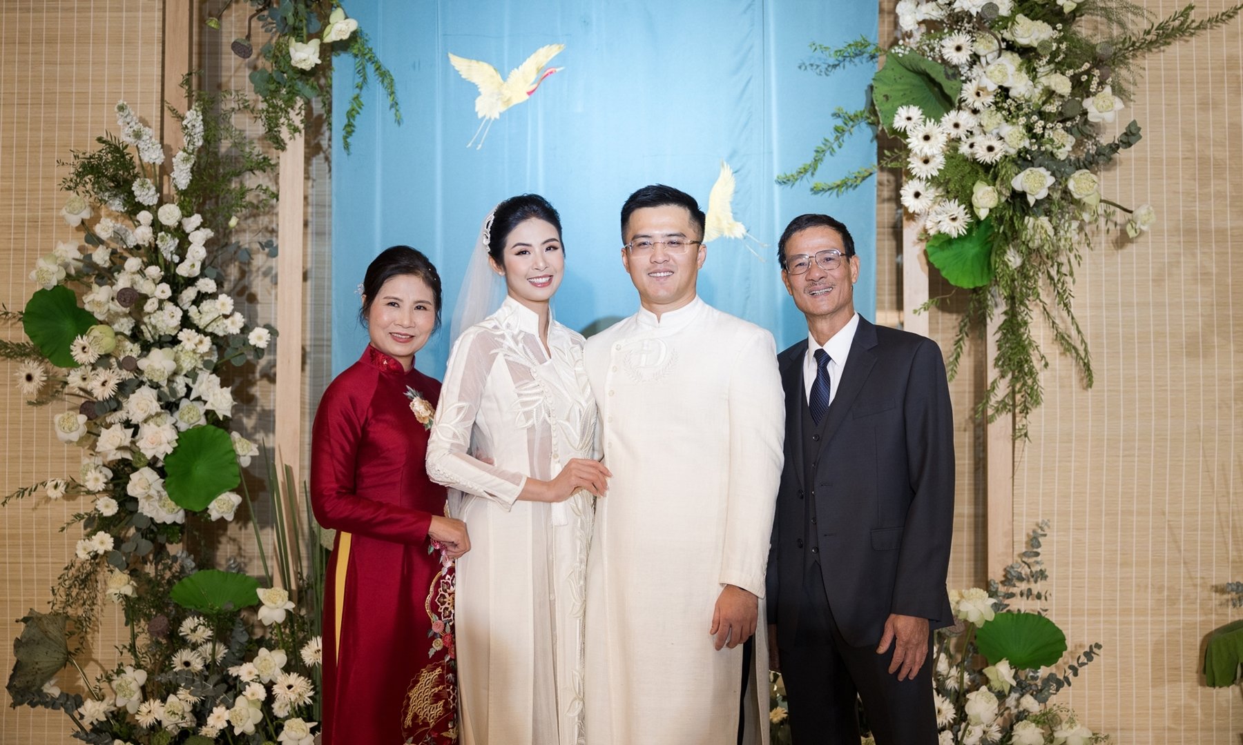 Không gian cưới đẹp như trong truyện cổ tích xưa của hoa hậu Ngọc Hân - Ảnh 3.