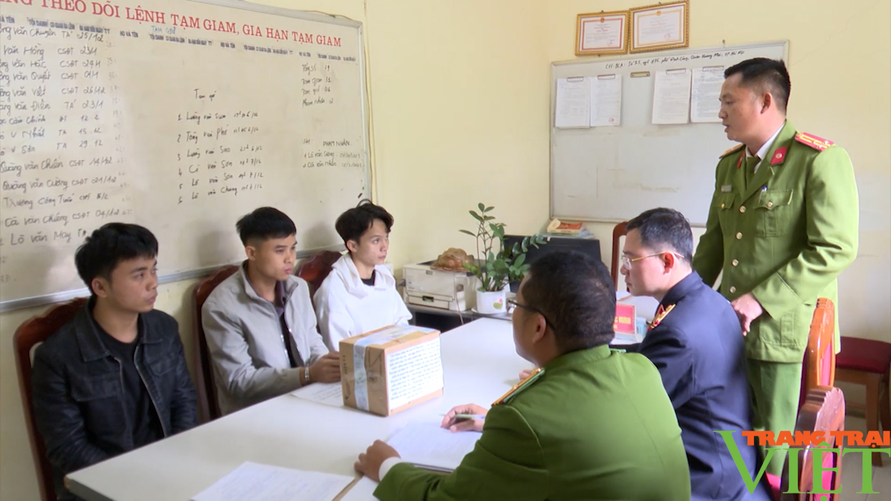 Bảo đảm an ninh trật tự trên địa bàn trong đợt cao điểm - Ảnh 6. Bảo đảm an ninh trật tự trên địa bàn trong đợt cao điểm - Ảnh 6.