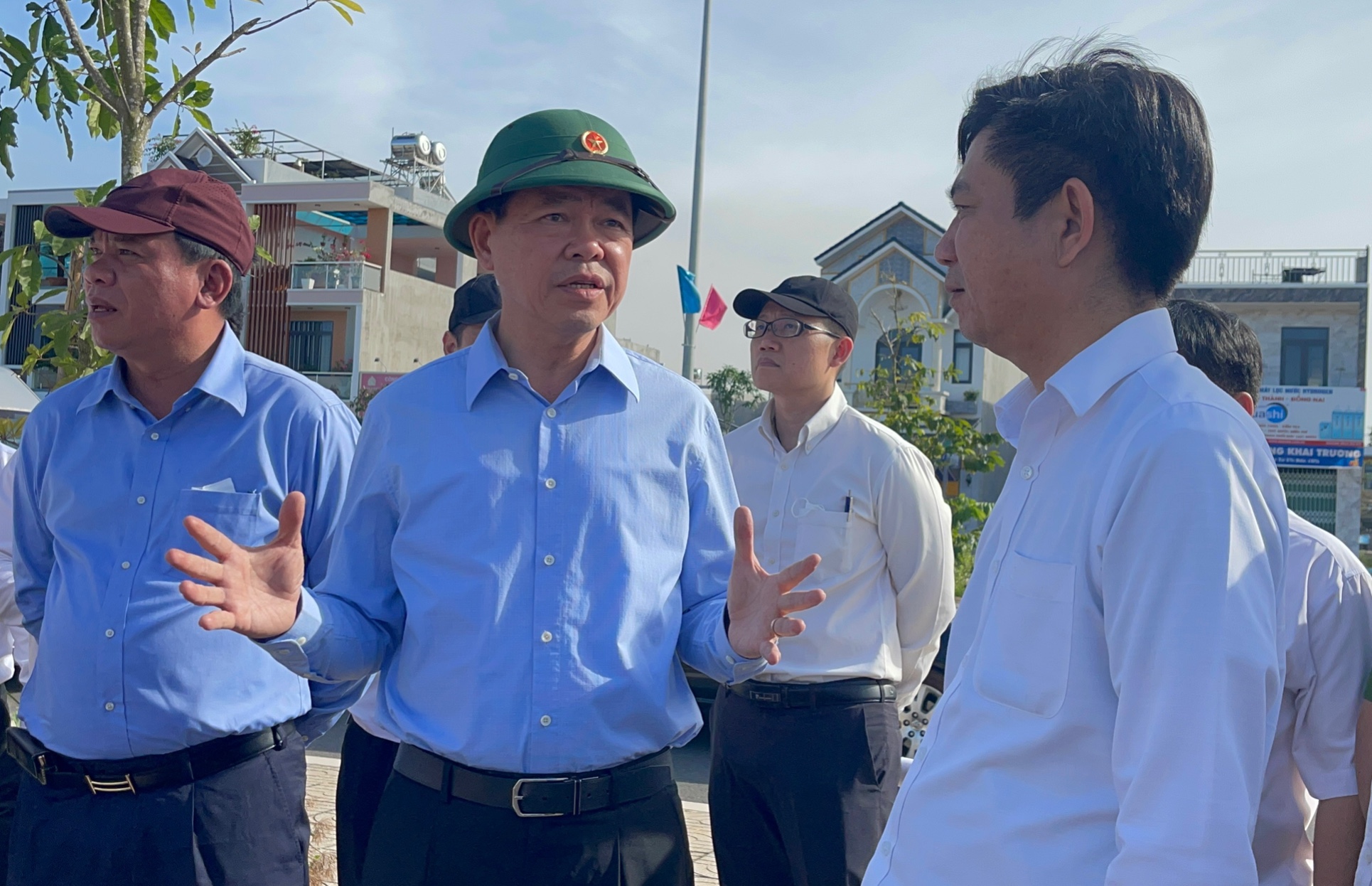 Bí thư tỉnh Đồng Nai: &quot;Phải nâng chất cuộc sống cho cư dân sân bay và không được bỏ sót chính sách đối với dân&quot; - Ảnh 5.