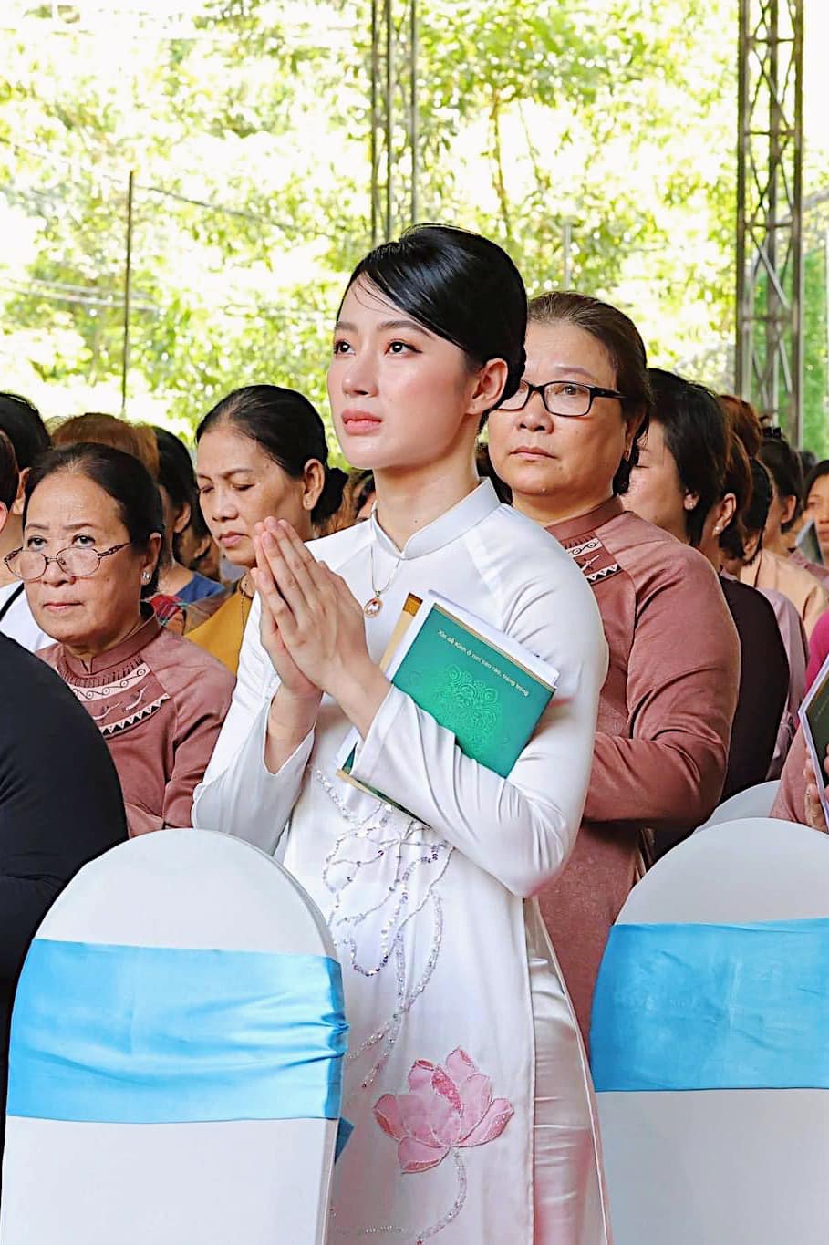 Angela Phương Trinh tuyên bố trở lại showbiz sau 5 năm tạm ngừng hoạt động - Ảnh 3.