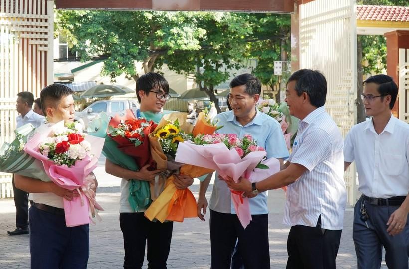 Hành trình chinh phục huy chương Olympic Toán quốc tế của nam sinh xứ Nghệ - Ảnh 1.