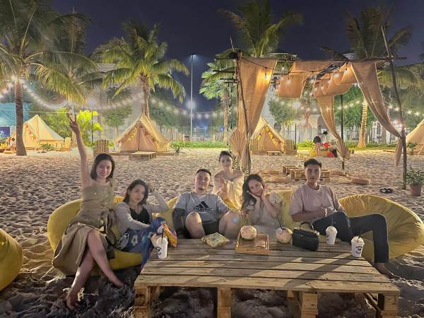 Sướng như cư dân “Quận Ocean”: Tận hưởng bốn mùa lễ hội ngay chân nhà - Ảnh 3.