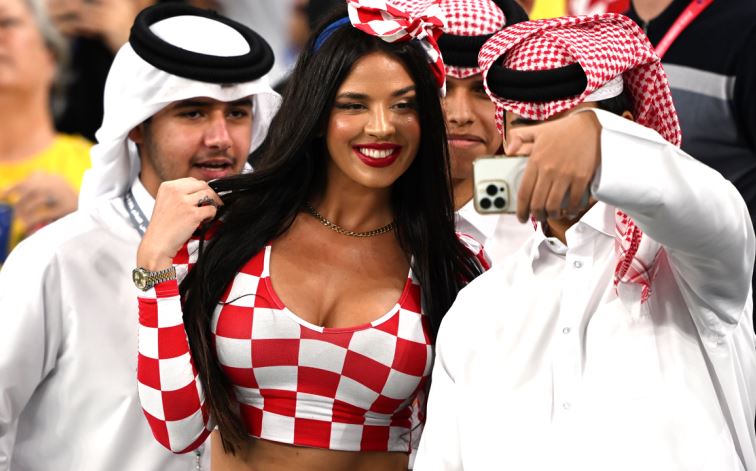 Ivana Knoll - fan nữ gợi cảm nhất của Croatia là ai? - Ảnh 3.