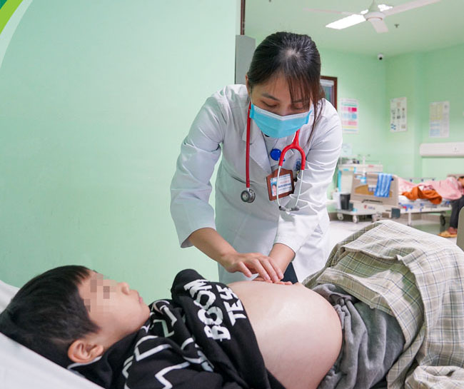 Tự ý dùng thuốc Nam, 2 trẻ bị hư thận, suy thận, nguy hiểm tính mạng - Ảnh 2.