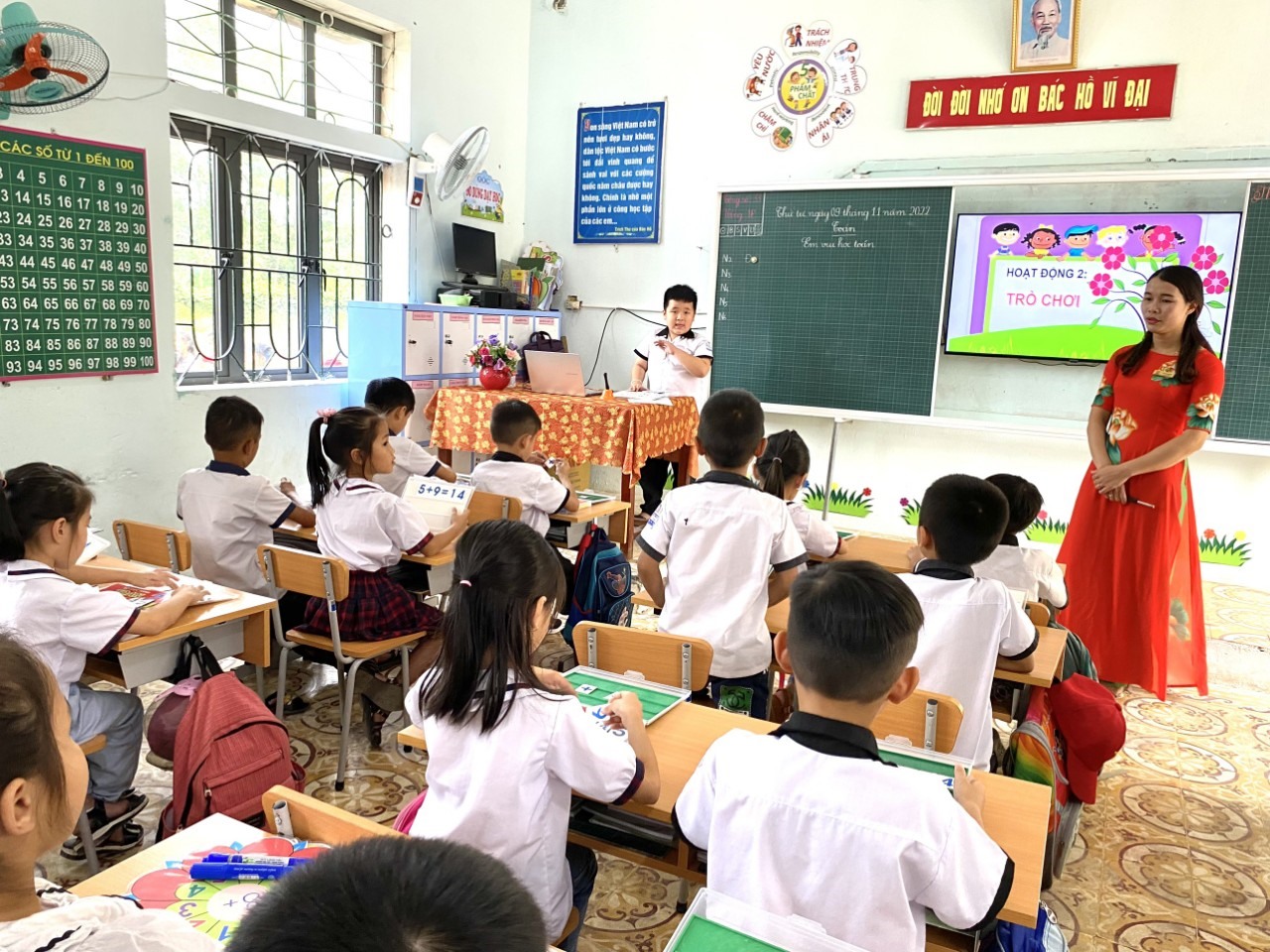  “Trường học hạnh phúc” ở vùng chảo lửa túi mưa - Ảnh 1.