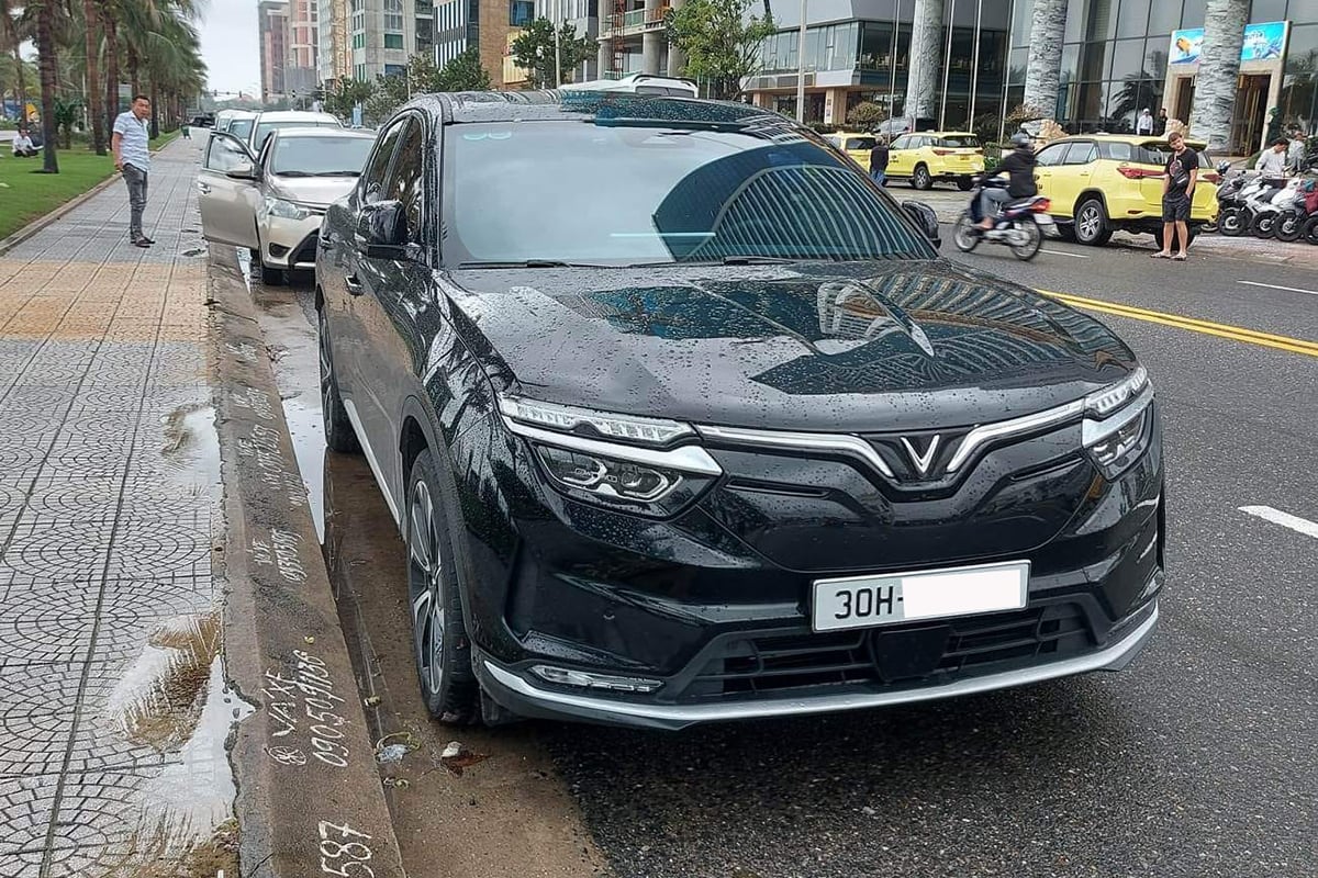 VinFast VF8 chạy lướt bán lại với giá &quot;giật mình&quot; - Ảnh 1.