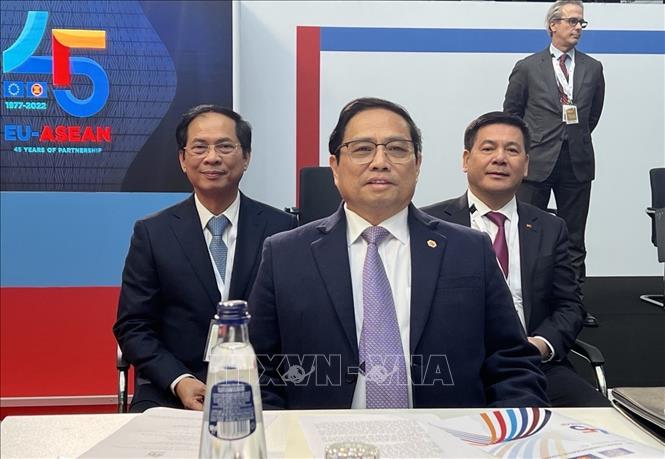 Thủ tướng Hội nghị cấp cao kỷ niệm 45 năm quan hệ ASEAN - EU - Ảnh 3.
