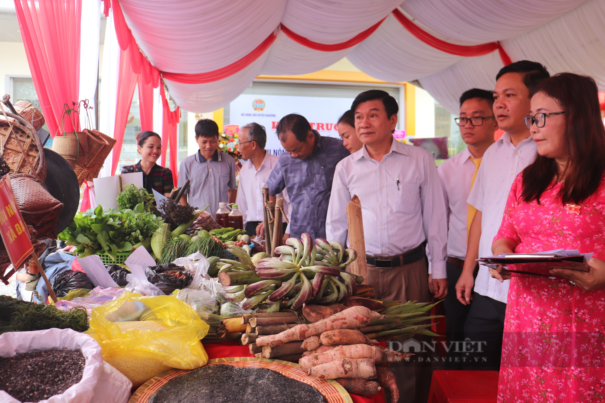 Quảng Trị tích cực đưa sản phẩm OCOP lên sàn thương mại điện tử - Ảnh 3.