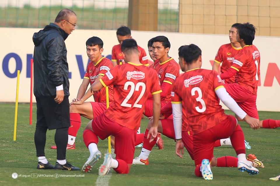 Quang Hải hứng khởi ngày đầu tập luyện cùng ĐT Việt Nam - Ảnh 4.