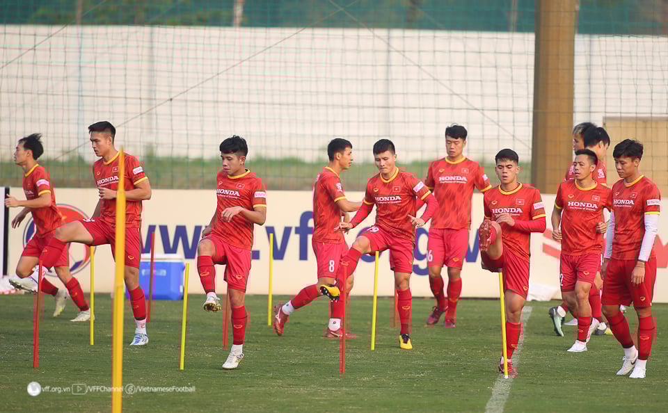 Quang Hải hứng khởi ngày đầu tập luyện cùng ĐT Việt Nam - Ảnh 6.