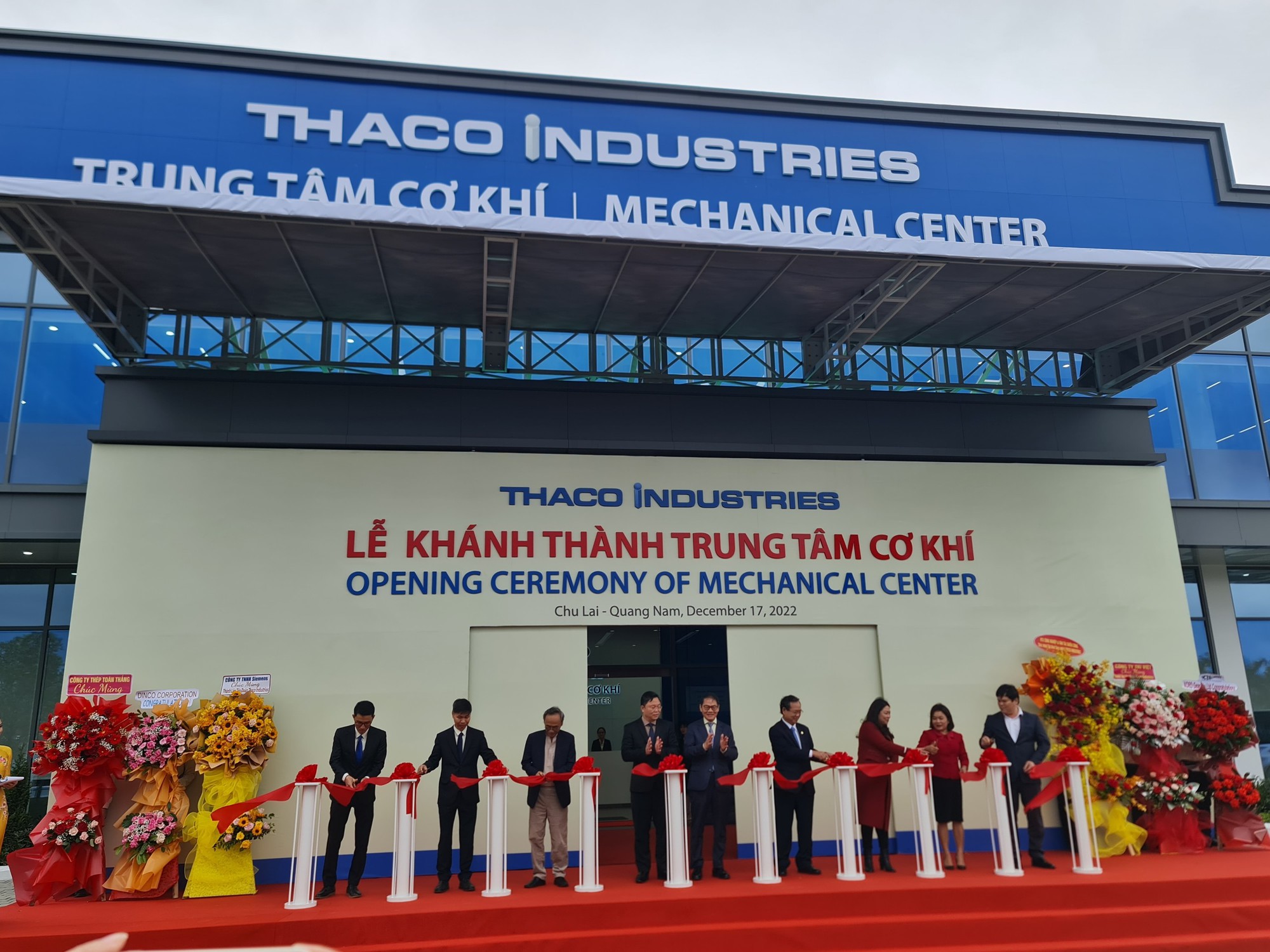 Tỷ phú Trần Bá Dương thành lập Công ty Tập đoàn Công nghiệp Trường Hải - Thaco Industries vốn đầu tư hơn 550 triệu USD - Ảnh 2. Tỷ phú Trần Bá Dương thành lập Công ty Tập đoàn Công nghiệp Trường Hải - Thaco Industries vốn đầu tư hơn 550 triệu USD - Ảnh 2.