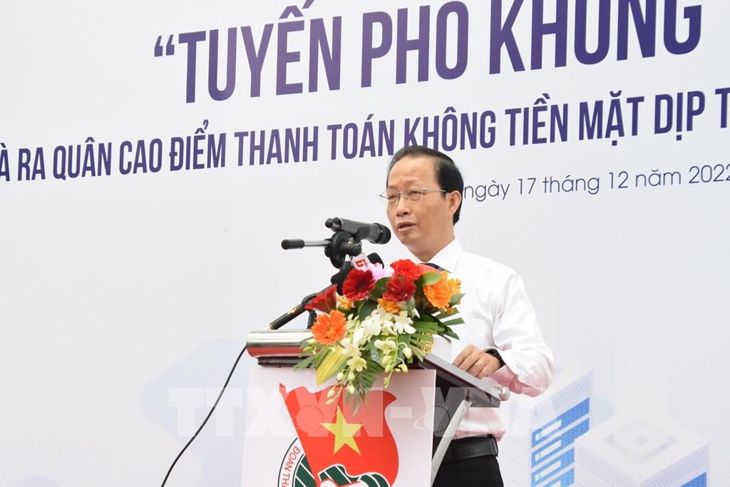 Bến Tre xây dựng tuyến phố không tiền mặt - Ảnh 2.