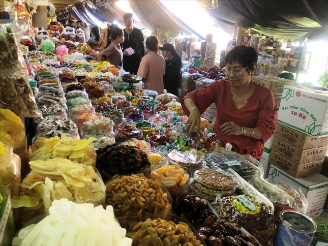 Dè dặt trữ hàng - Ảnh 2.