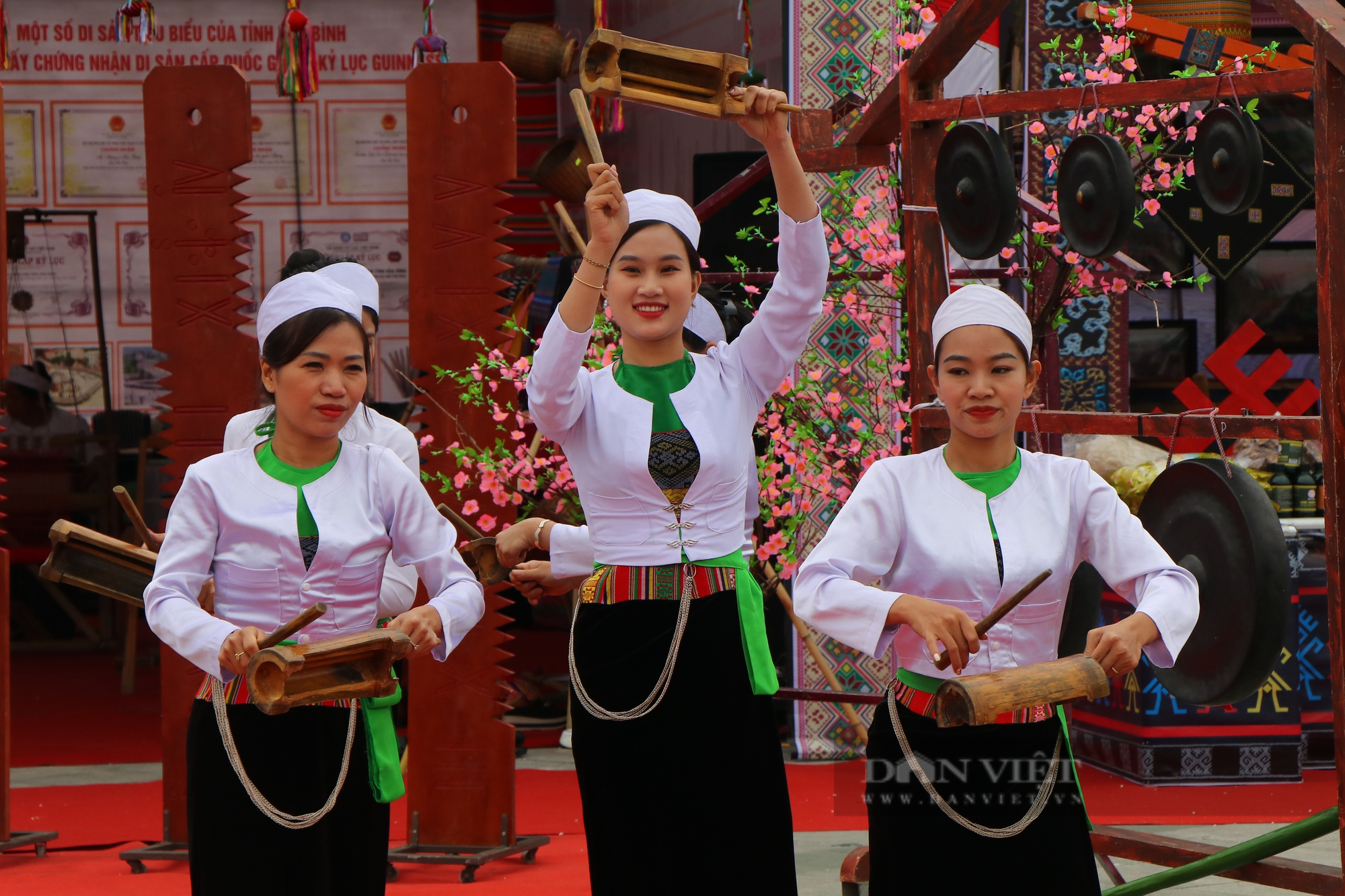 Lung linh sắc màu văn hóa vùng Tây Bắc - Ảnh 26.