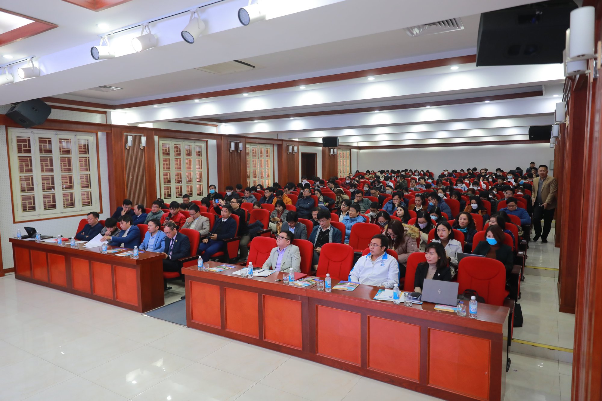 Nâng cao chất lượng Công tác sinh viên và văn hóa học đường trong các trường Đại học-Cao đẳng trong giai đoạn hiện nay - Ảnh 1.