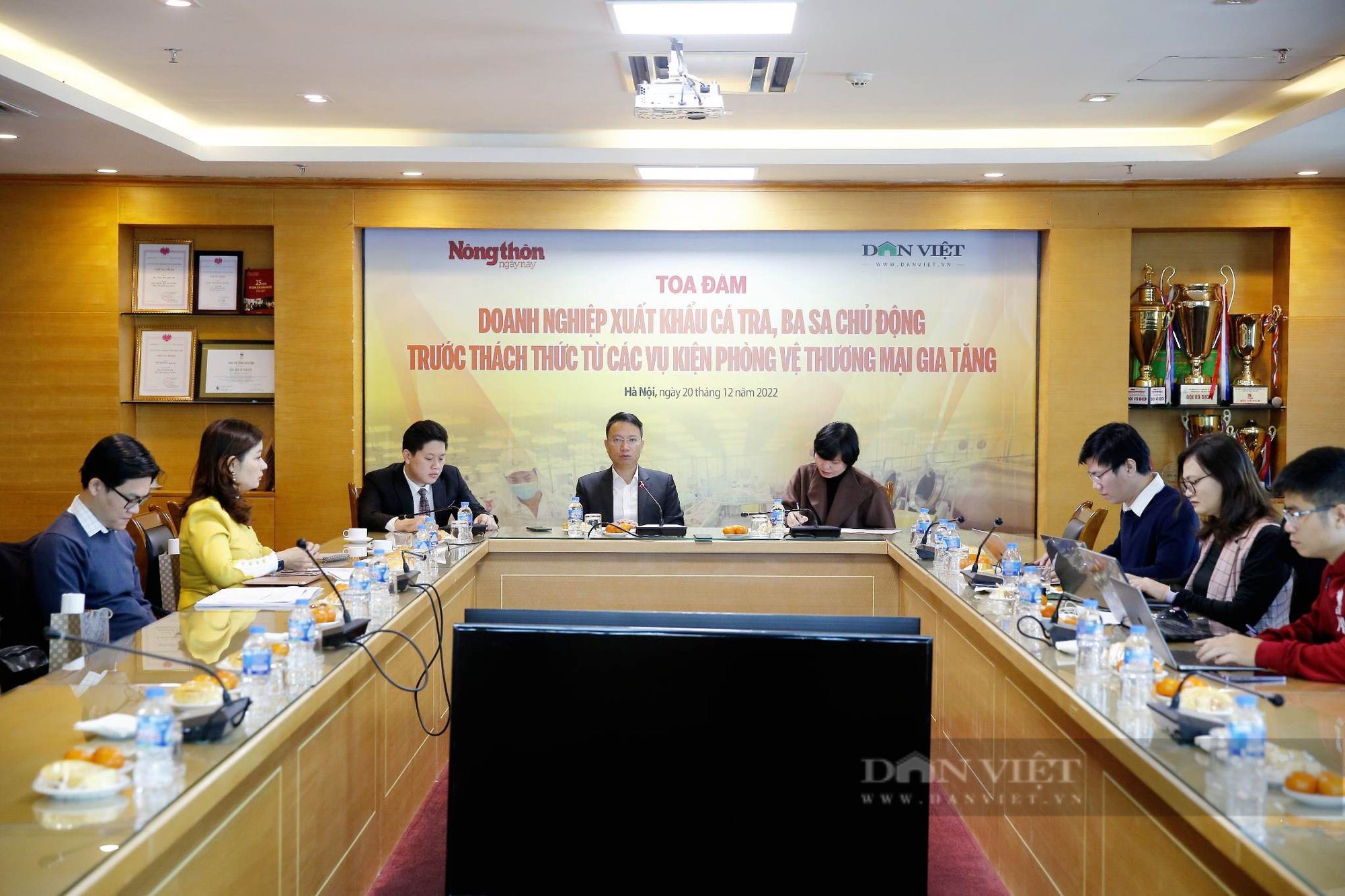 Trực tiếp Toạ đàm &quot;DN xuất khẩu cá tra, ba sa chủ động trước thách thức từ các vụ kiện Phòng vệ thương mại&quot; - Ảnh 1.