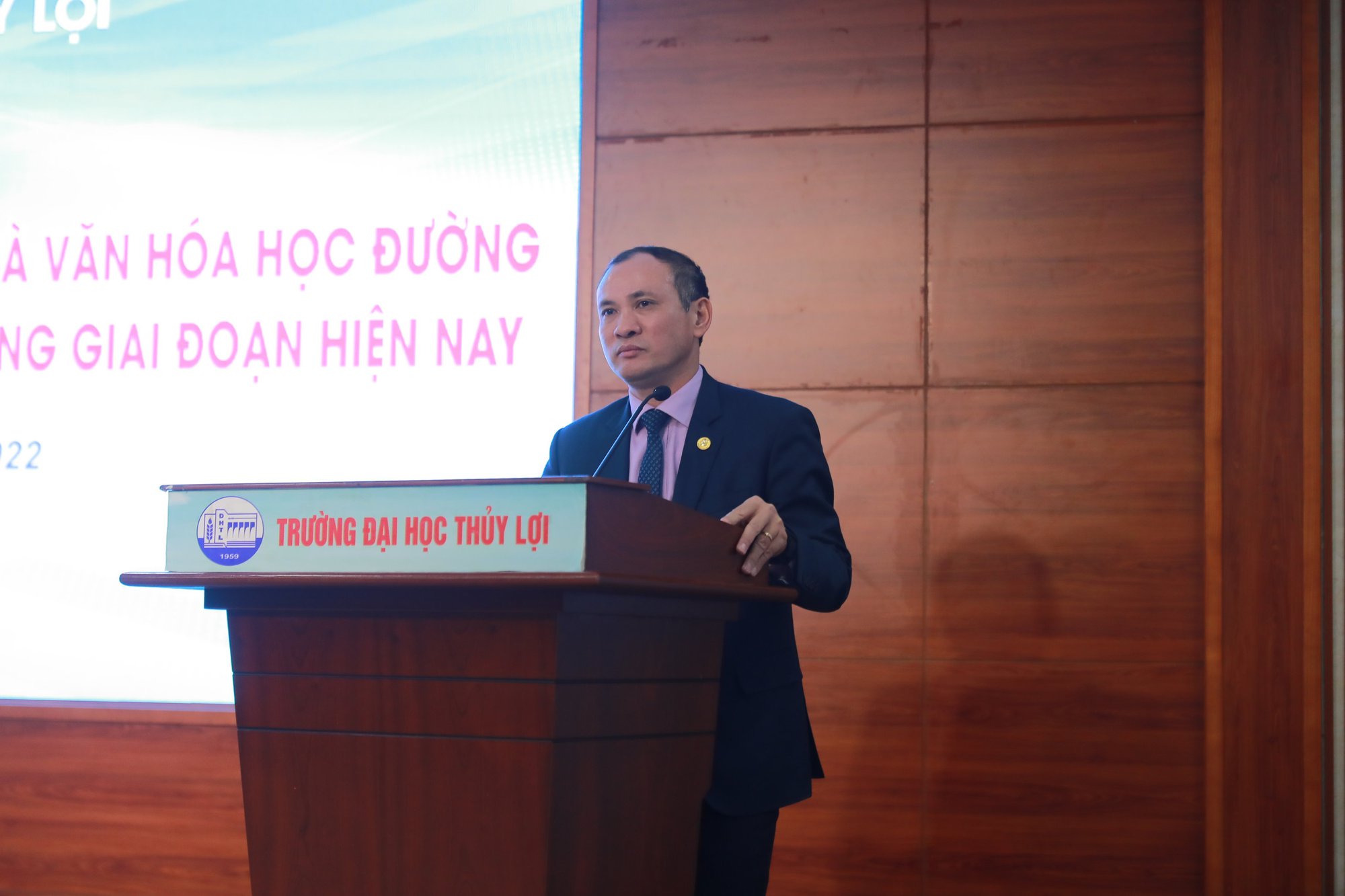 Nâng cao chất lượng Công tác sinh viên và văn hóa học đường trong các trường Đại học-Cao đẳng trong giai đoạn hiện nay - Ảnh 2.