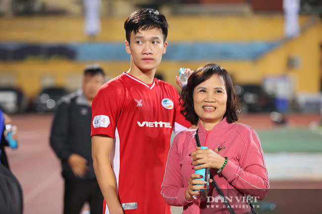 Hoàng Đức nhận tin buồn trước trận mở màn AFF Cup? - Ảnh 1.