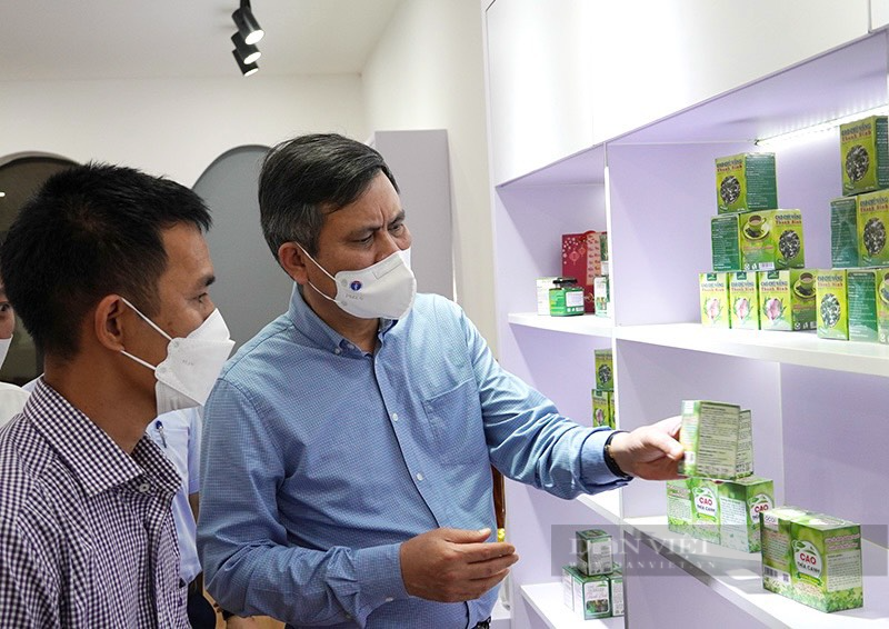 Chuyển đổi số &quot;chắp cánh&quot; cho sản phẩm OCOP Quảng Bình - Ảnh 1.