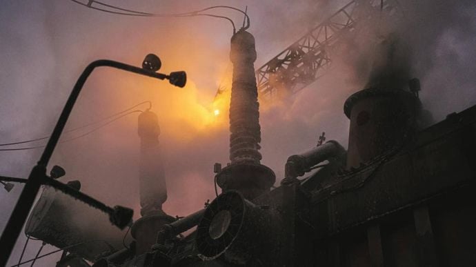 Chiến sự Ukraine: Kiev rơi vào tình cảnh khắc nghiệt chưa từng có - Ảnh 1.