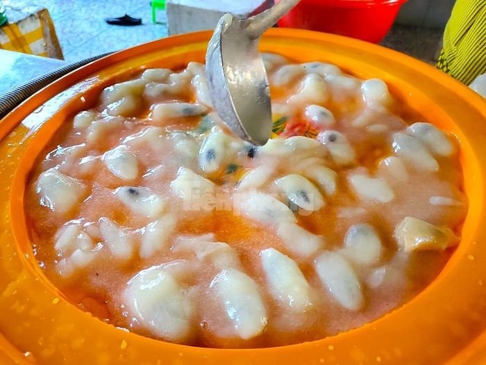 Chạy đua với thời gian, nông dân miền Tây hối hả làm mứt trái cây phục vụ bà con vui Tết 2023 - Ảnh 4.