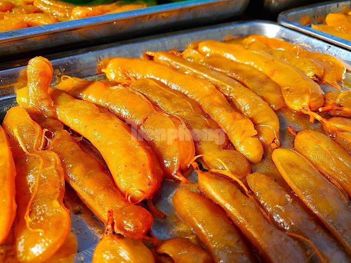 Chạy đua với thời gian, nông dân miền Tây hối hả làm mứt trái cây phục vụ bà con vui Tết 2023 - Ảnh 12.