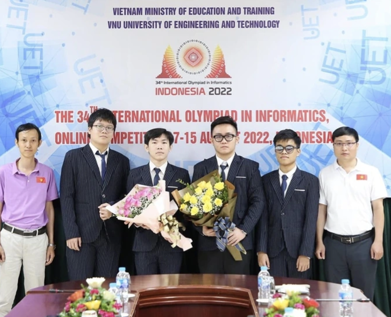 33 học sinh đoạt giải Olympic và Khoa học kỹ thuật quốc tế năm 2022 đến từ trường nào? - Ảnh 1.