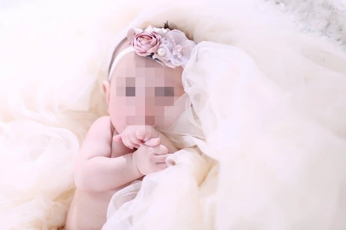 Chân dung người phụ nữ nhân hậu nhận nuôi đứa trẻ dị tật bị bỏ rơi - Ảnh 2.