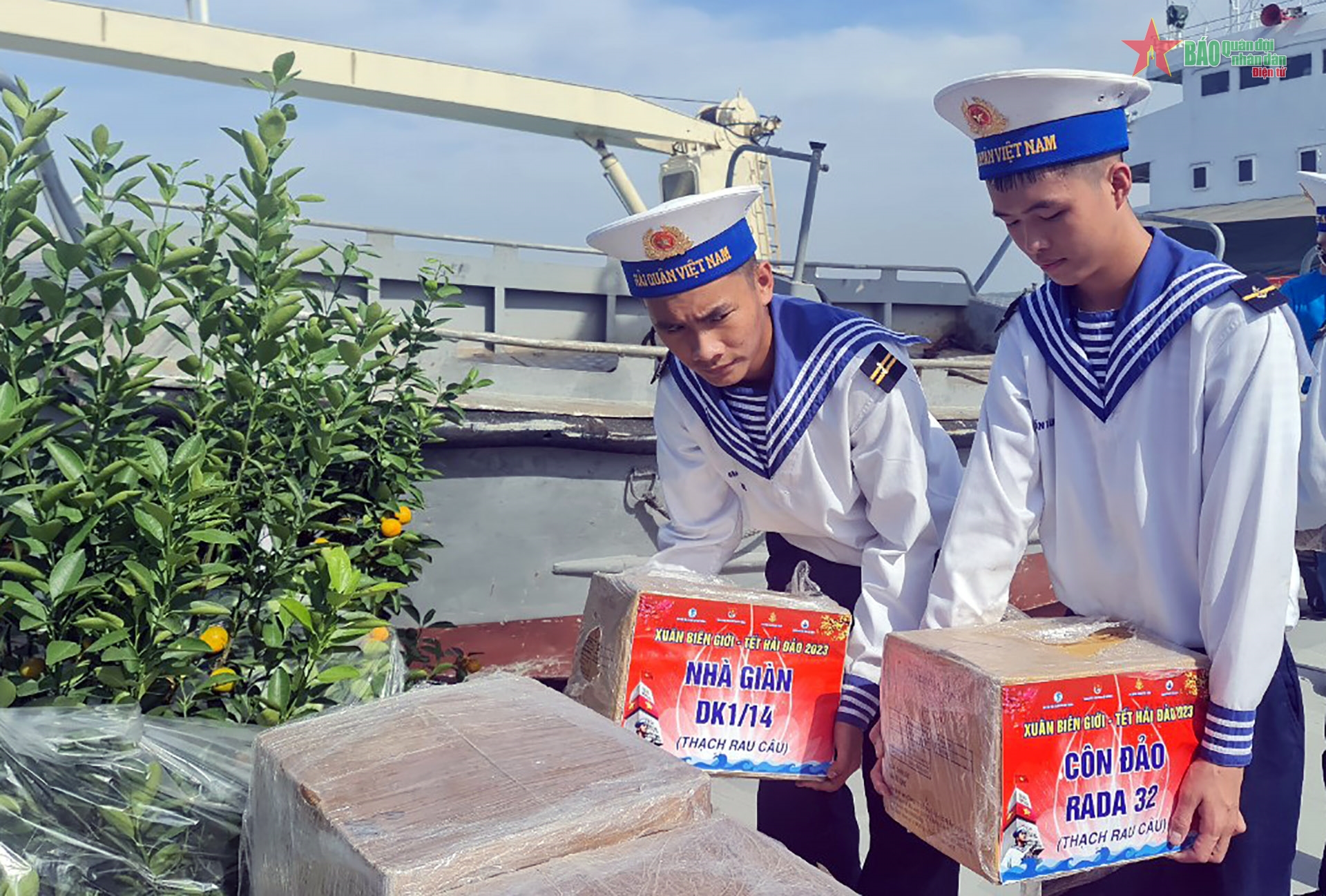 “Mùa Xuân” đã có mặt trên những chuyến tàu ngày mai ra khơi - Ảnh 11.
