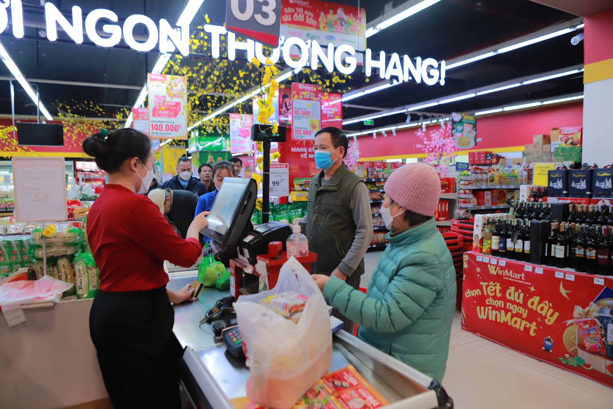 Hơn 300 tấn thịt lợn, 1 triệu tấn rau sẵn sàng phục vụ Tết Nguyên đán Quý Mão 2023 - Ảnh 1.