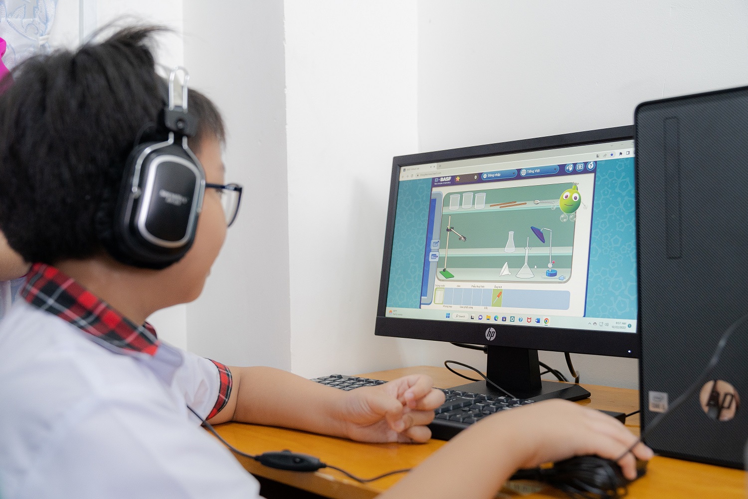 Vừa học vừa chơi, các em nhỏ được tìm hiểu về đất đai, quang hợp - Ảnh 3.