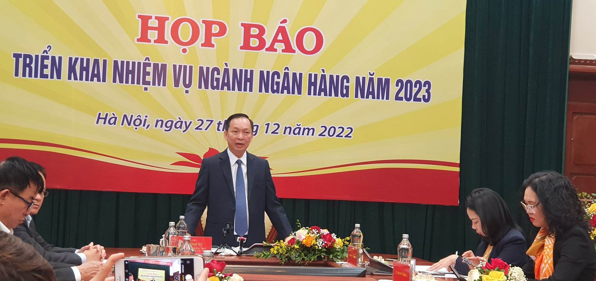 &quot;Phản ứng&quot; của Phó Thống đốc về đề xuất &quot;dùng trái phiếu làm tài sản đảm bảo khoản vay&quot; - Ảnh 3.