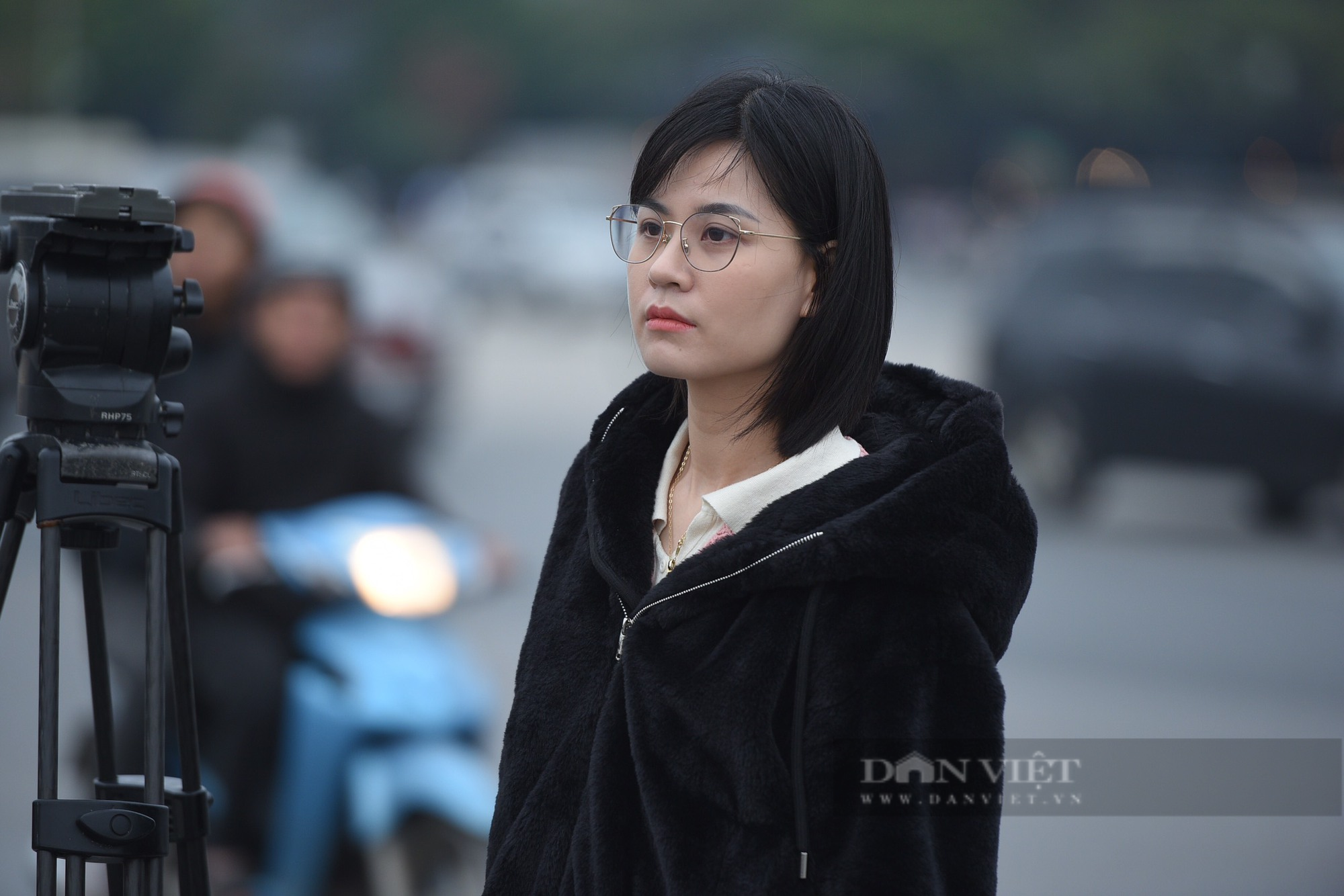 Hàng nghìn CĐV kéo về sân Mỹ Đình tiếp lửa cho ĐT Việt Nam - Ảnh 12.