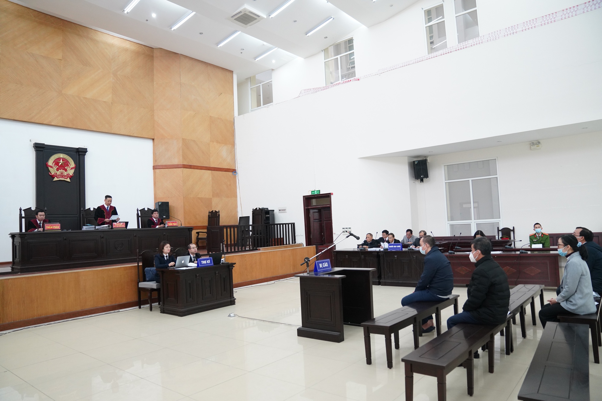 Cựu Chủ tịch tỉnh Bình Dương nộp khắc phục hơn 1 tỷ đồng, xin giảm án - Ảnh 3.