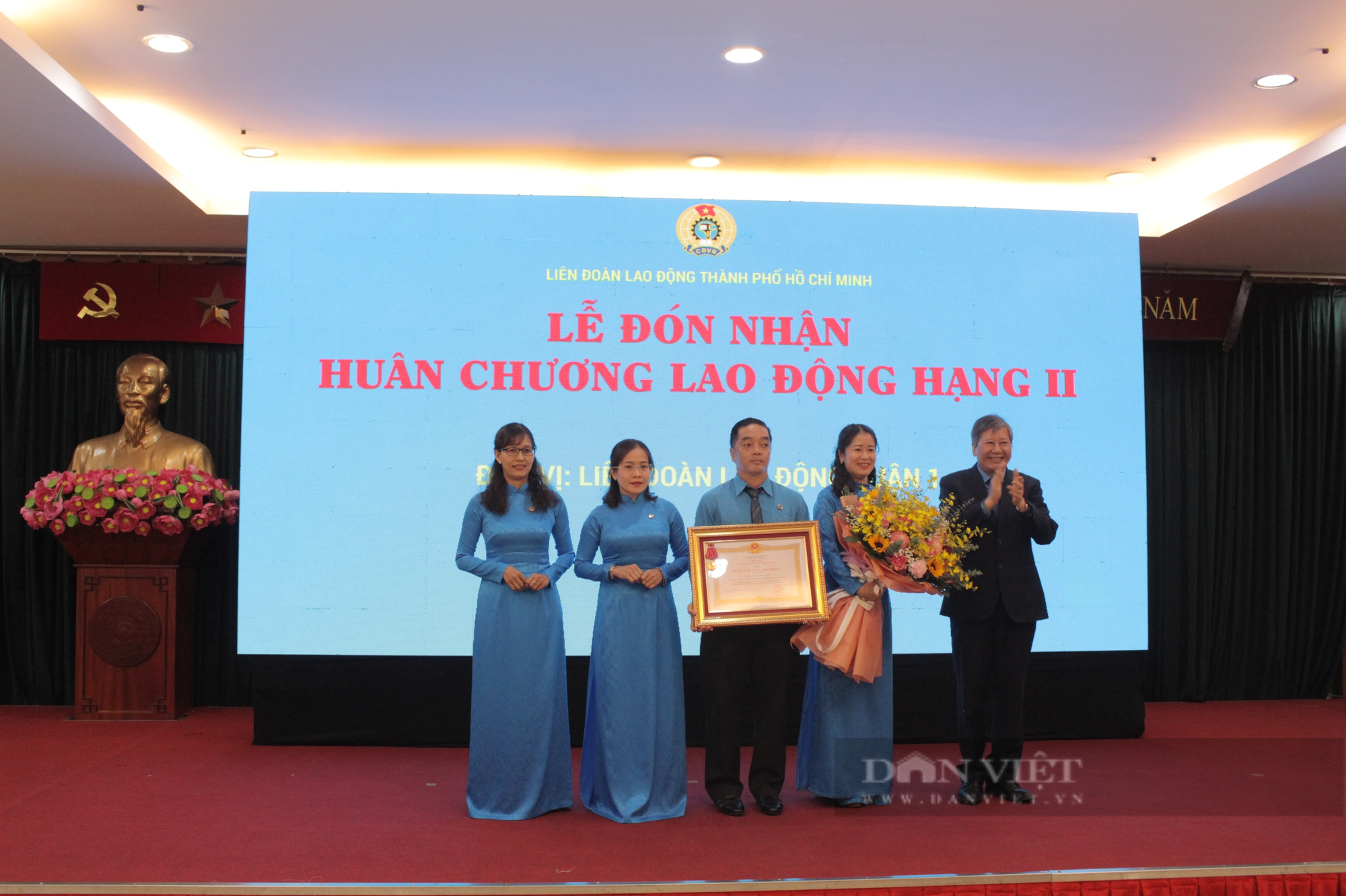 TP.HCM: LĐLĐ quận 1 nhận Huân chương lao động Hạng Nhì - Ảnh 3.