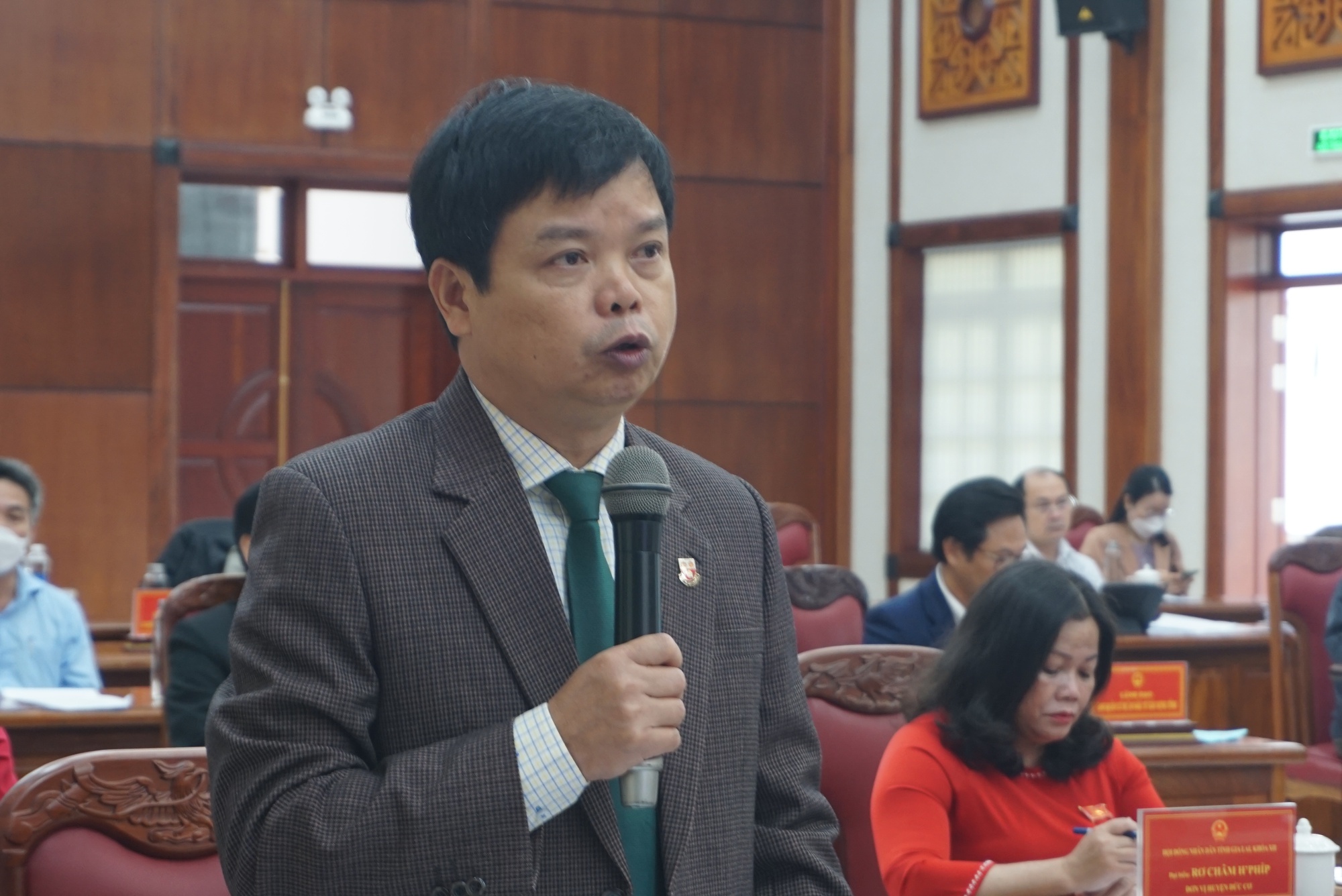 2 nhân sự được giới thiệu để bầu giữ chức Phó Chủ tịch UBND tỉnh Gia Lai là ai? - Ảnh 1.