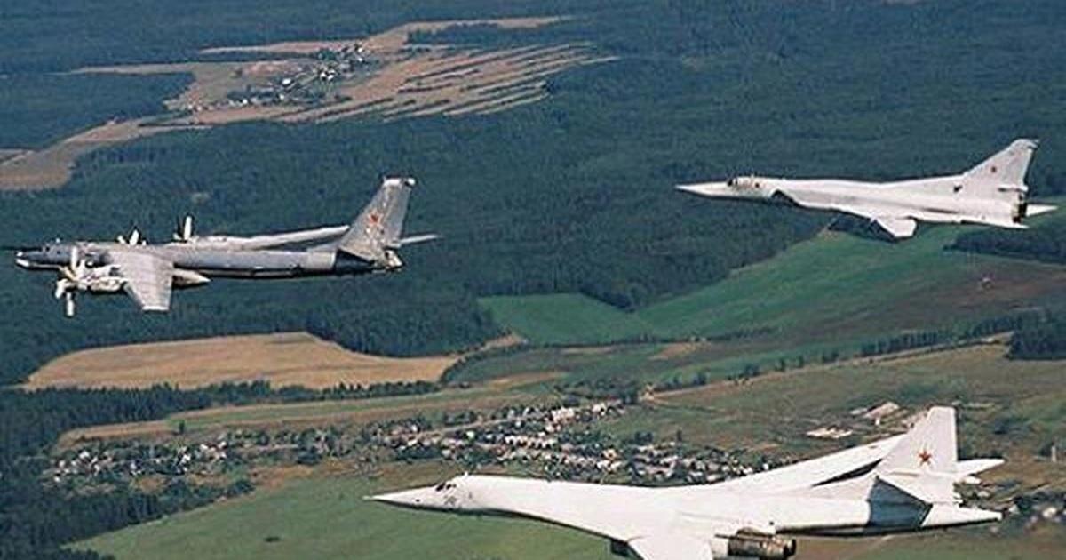 Hàng trăm tên lửa hành trình Nga chuẩn bị phóng vào Ukraine? - Ảnh 1.