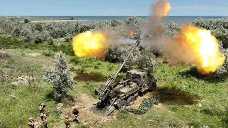 Pháo phản lực Nga thể hiện uy lực lớn trên chiến trường Ukraine - Ảnh 12.