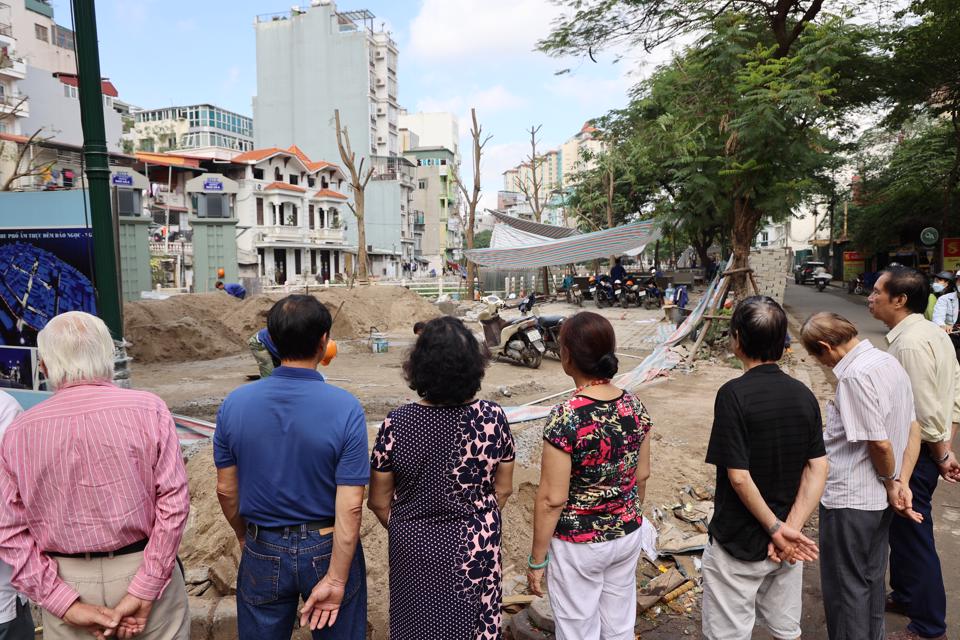 Quận Ba Đình: Chỉnh trang Khu phố ẩm thực đêm kết hợp đi bộ Đảo Ngọc – Ngũ Xã - Ảnh 3. Quận Ba Đình: Chỉnh trang Khu phố ẩm thực đêm kết hợp đi bộ Đảo Ngọc – Ngũ Xã - Ảnh 3.