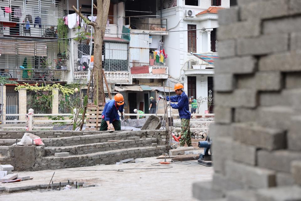 Quận Ba Đình: Chỉnh trang Khu phố ẩm thực đêm kết hợp đi bộ Đảo Ngọc – Ngũ Xã - Ảnh 9. Quận Ba Đình: Chỉnh trang Khu phố ẩm thực đêm kết hợp đi bộ Đảo Ngọc – Ngũ Xã - Ảnh 9.