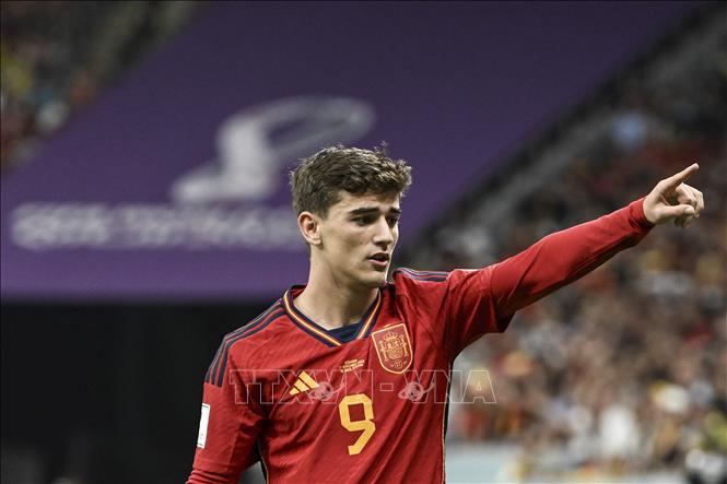 Top 10 cầu thủ được bầu chọn đẹp trai nhất World Cup 2022 - Ảnh 4.