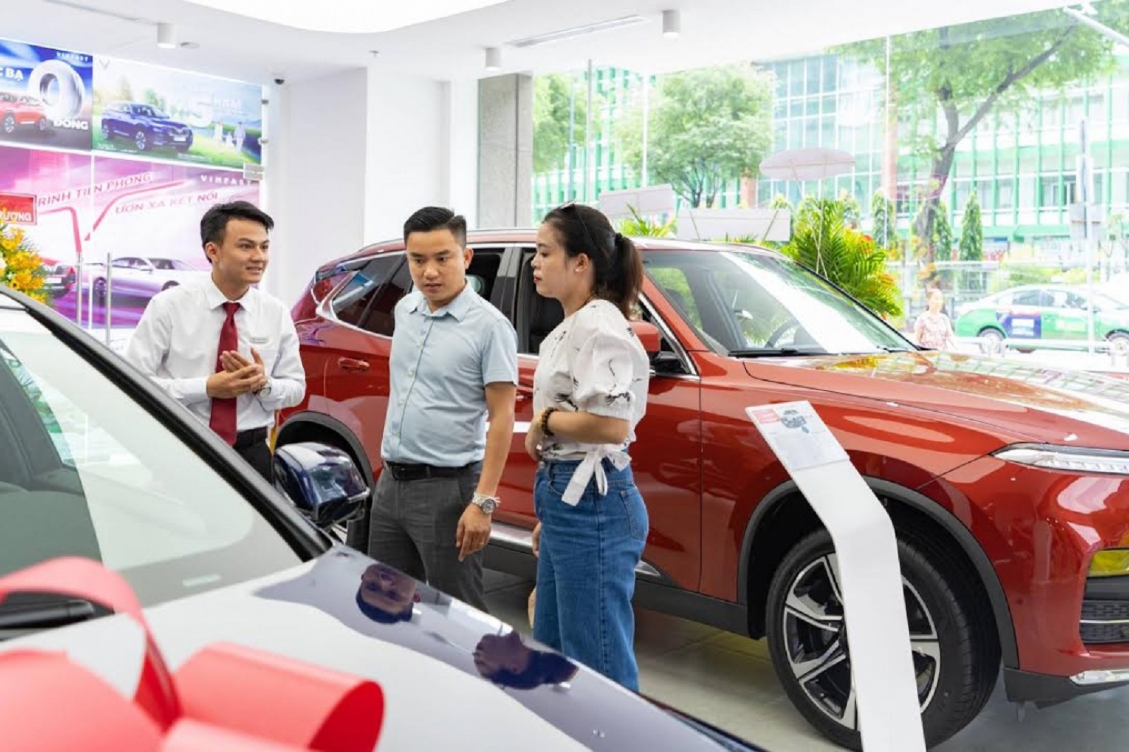 Kinh nghiệm mua ô tô chơi Tết - Ảnh 1.
