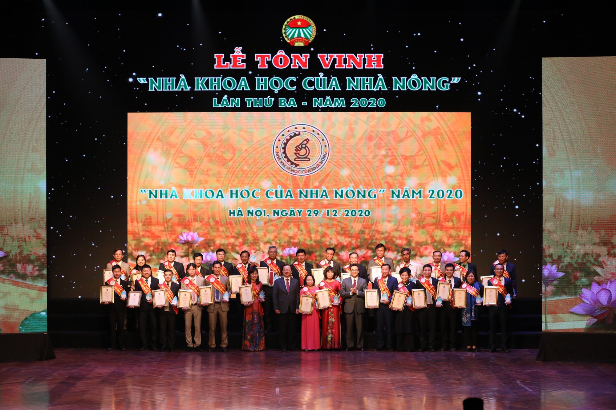 Ngày 10/12, Hội Nông dân Việt Nam sẽ tổ chức Lễ tôn vinh 62 Nhà khoa học của nhà nông năm 2022 - Ảnh 1.