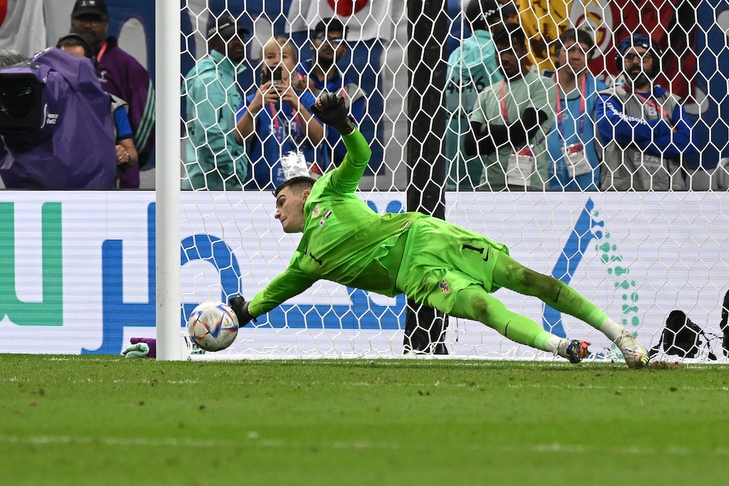 Đội hình xuất sắc nhất vòng 1/8 World Cup 2022: Mbappe, Goncalo Ramos, Messi đều góp mặt - Ảnh 1.