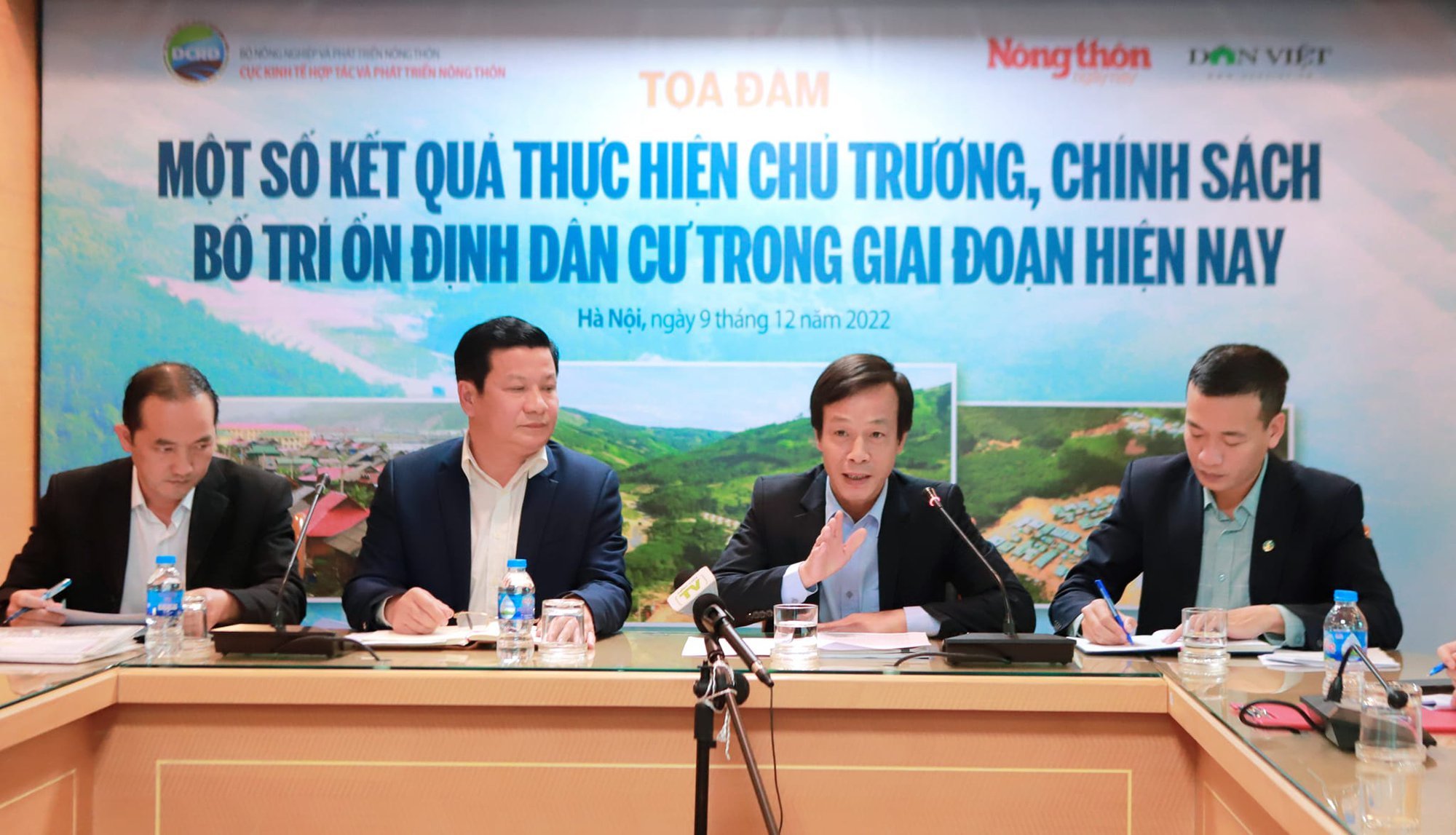 Tọa đàm: &quot;Một số kết quả thực hiện chủ trương, chính sách bố trí ổn định dân cư trong giai đoạn hiện nay&quot; - Ảnh 1.