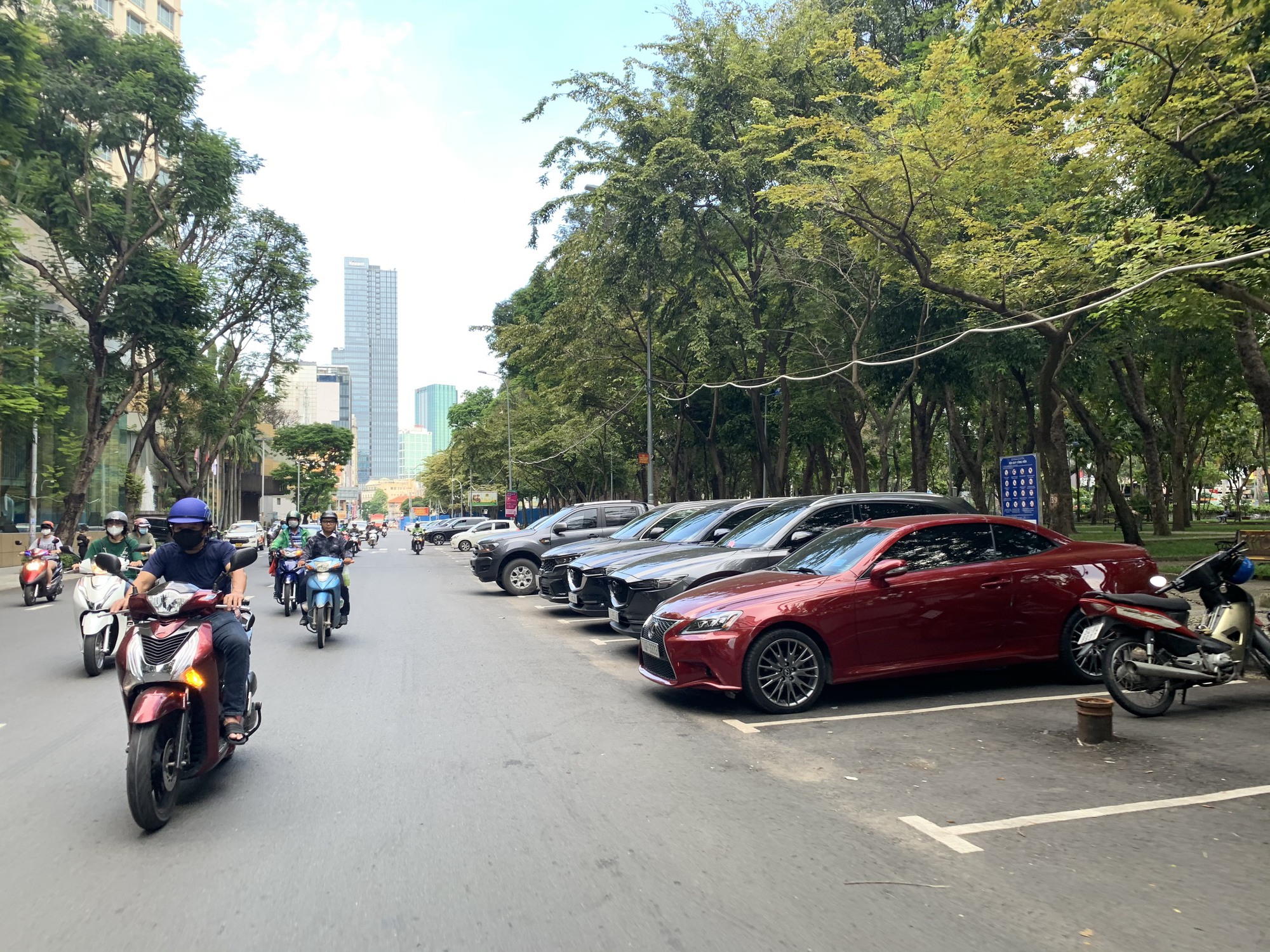 TP.HCM: Sớm công bố các tuyến đường đủ điều kiện sử dụng tạm thời lòng đường, hè phố trong tháng 6- Ảnh 1.