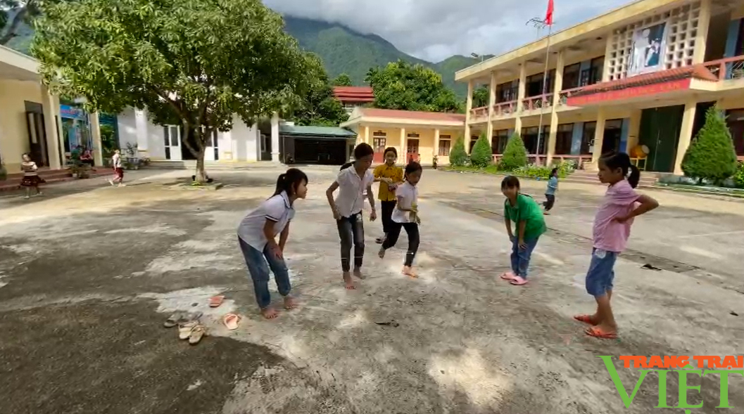 Xã nghèo ở Lai Châu nỗ lực bảo vệ môi trường gắn với xây dựng NTM - Ảnh 2. Xã nghèo ở Lai Châu nỗ lực bảo vệ môi trường gắn với xây dựng NTM - Ảnh 2.