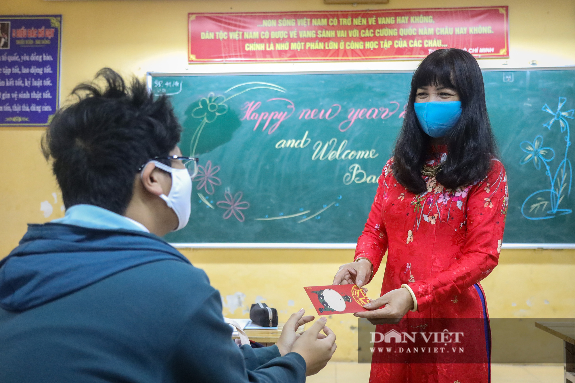 Loạt lời chúc Tết thầy cô hay và ý nghĩa nhất 2022  - Ảnh 1.